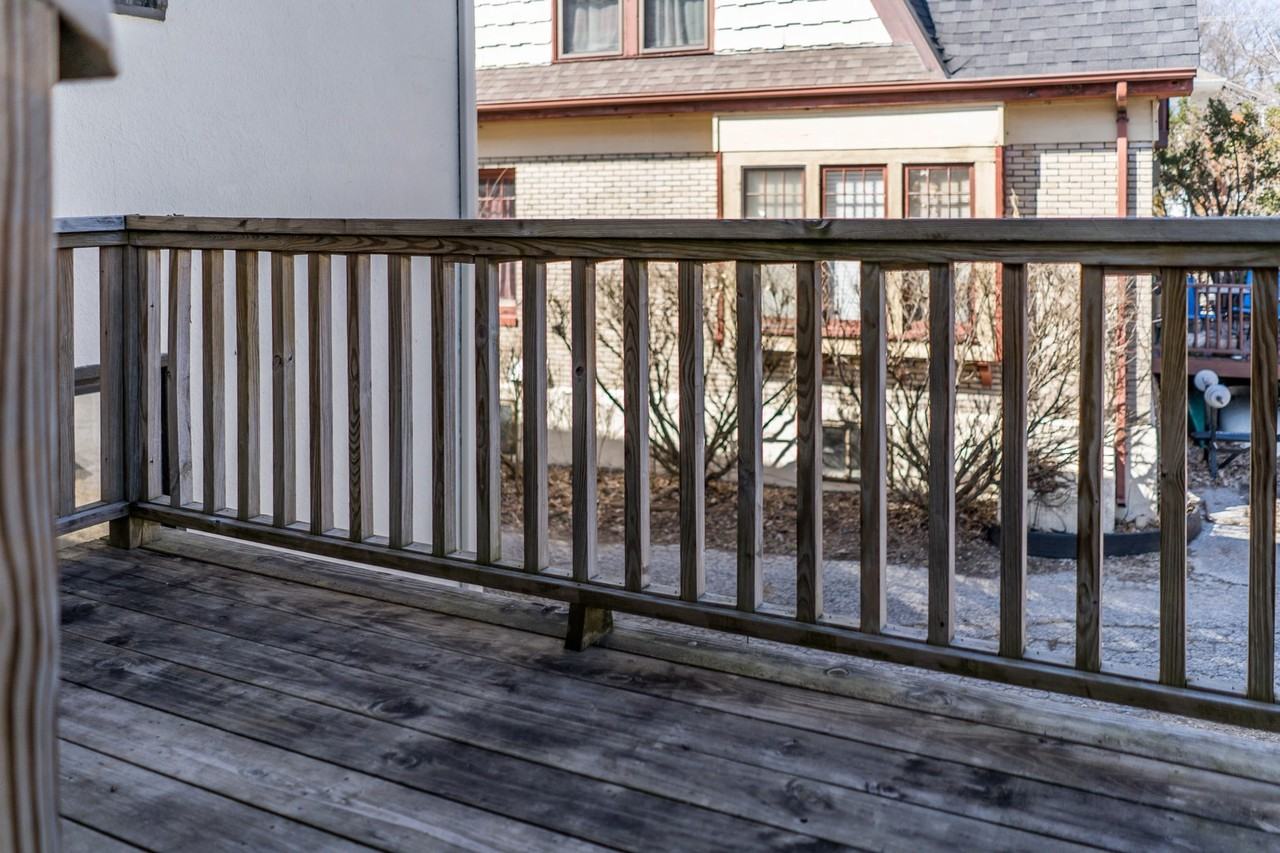 402 N Tenth St. - Photo 3 of 16