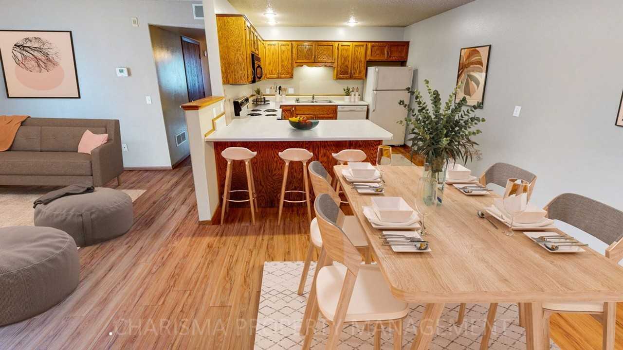 Teakwood Apartments - Photo 6 of 24