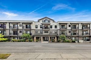 featured image of 245 32nd St