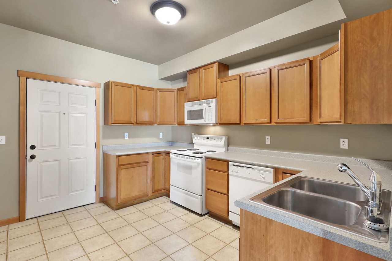 Stoneway Apartments - Photo 4 of 50