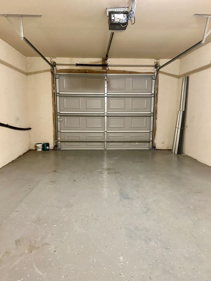 717 Se 7th St - Photo 3 of 12