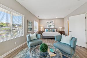 featured image of 1452 Vista Heights Way