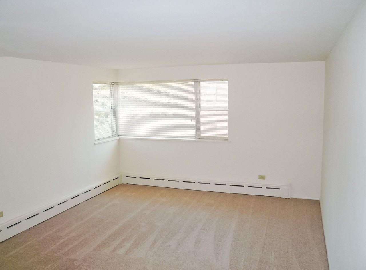 312 Clark by Royse + Brinkmeyer - Photo 2 of 26