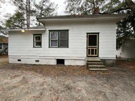 featured image of 403 N Troup St