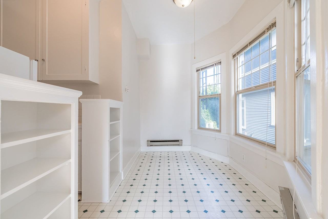 Timeless Elegance! - Photo 2 of 11