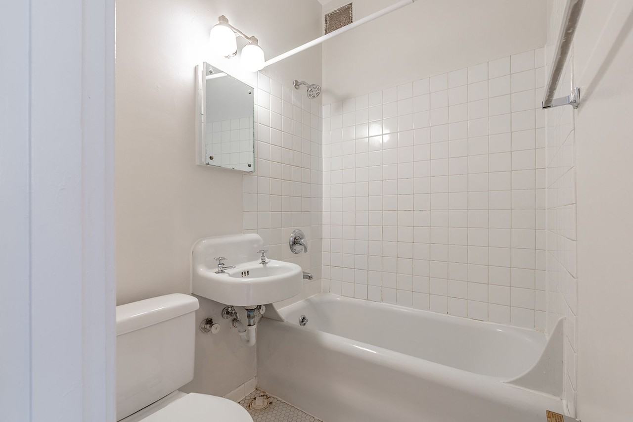 Timeless Elegance! - Photo 7 of 11