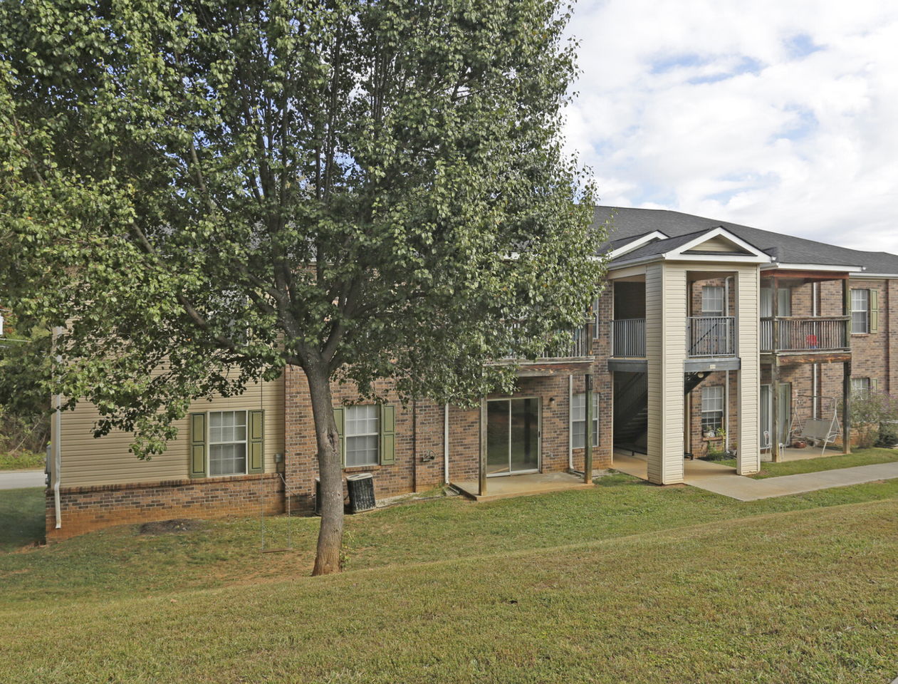 Ashton View Apartments - Photo 5 of 5