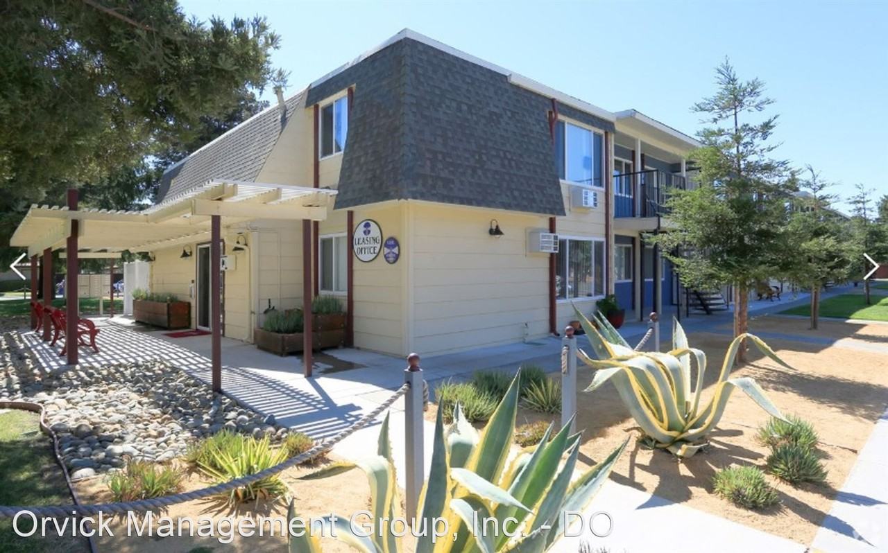 1101 Crystal/West Street 1117 School Street - Photo 2 of 17