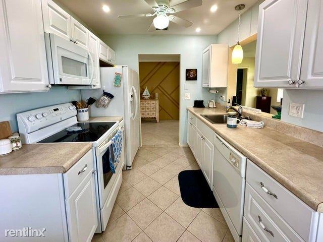 121 Sw 13th St - Photo 2 of 26