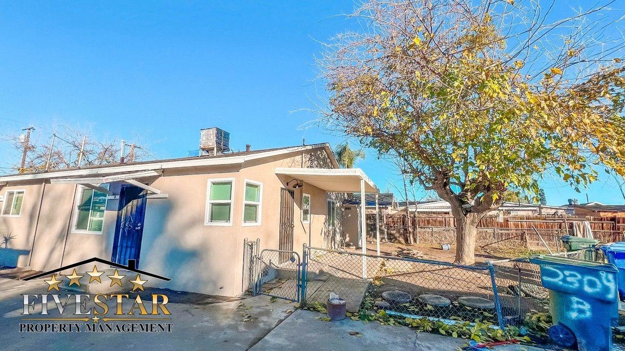 2300 S I St #B - Photo 2 of 15