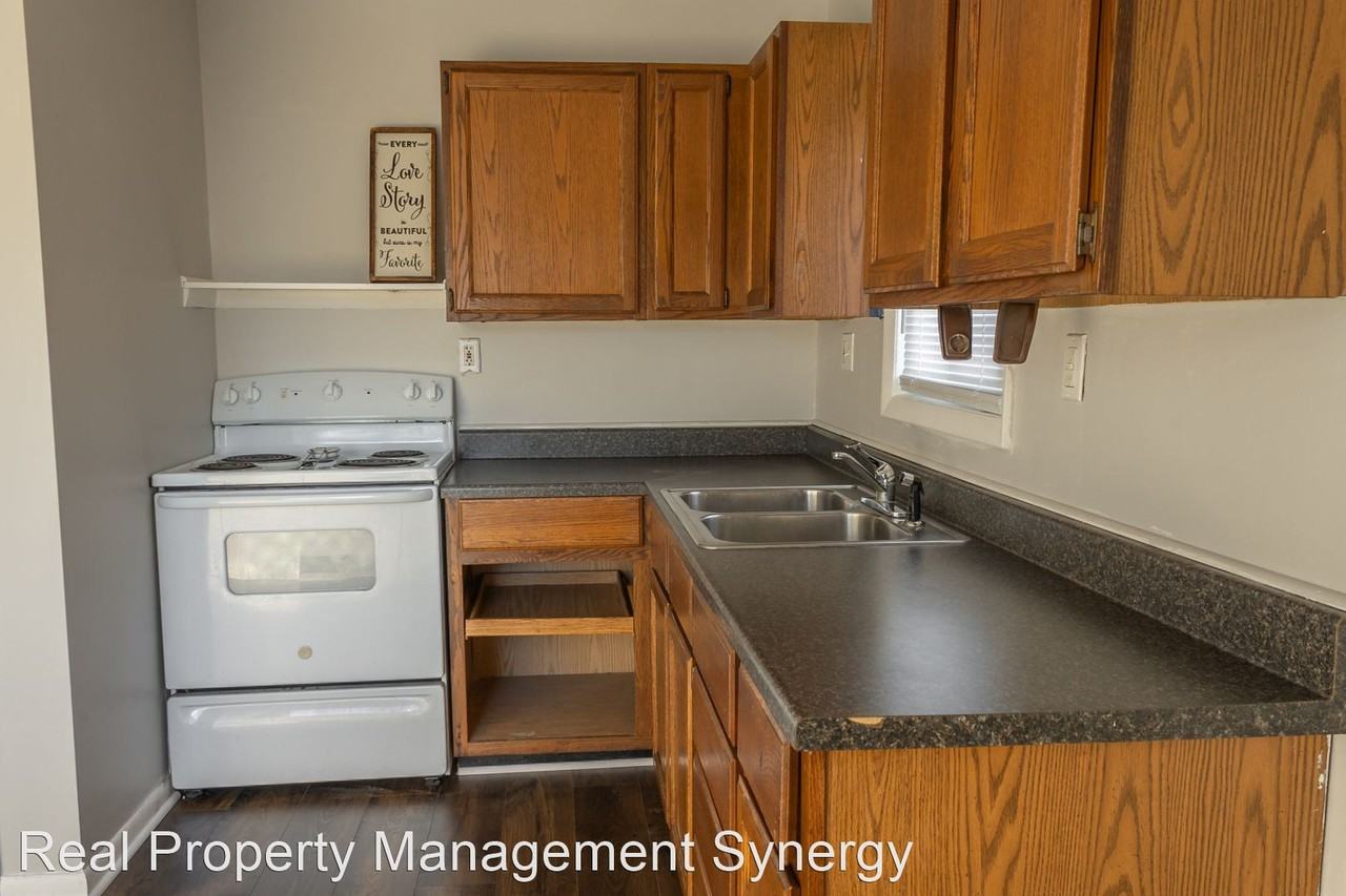 545-547 N Ivanhoe Ave - Photo 3 of 7