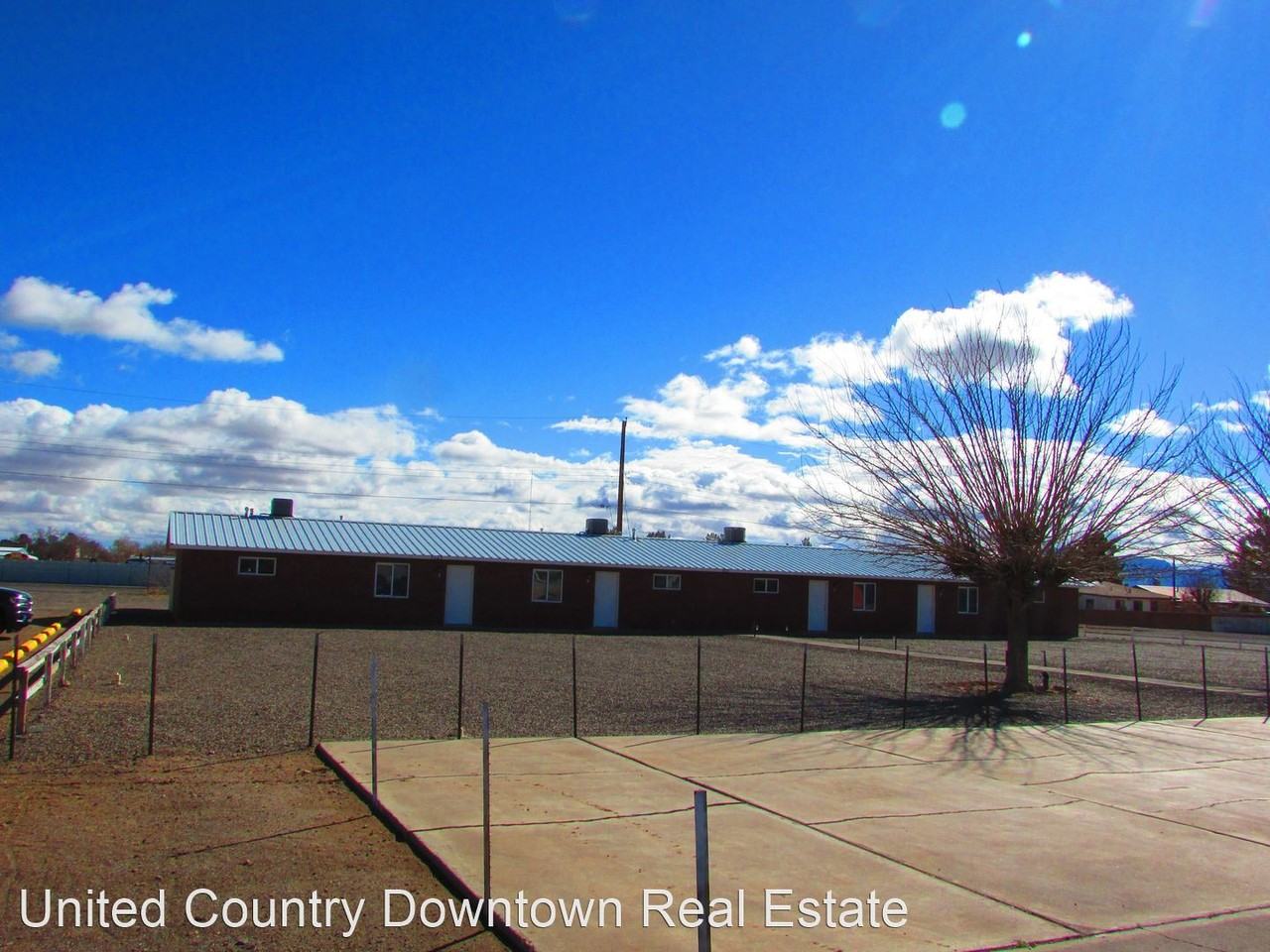 Fully Furnished 2 bedrooms/1 bath Apartment - Photo 2 of 2