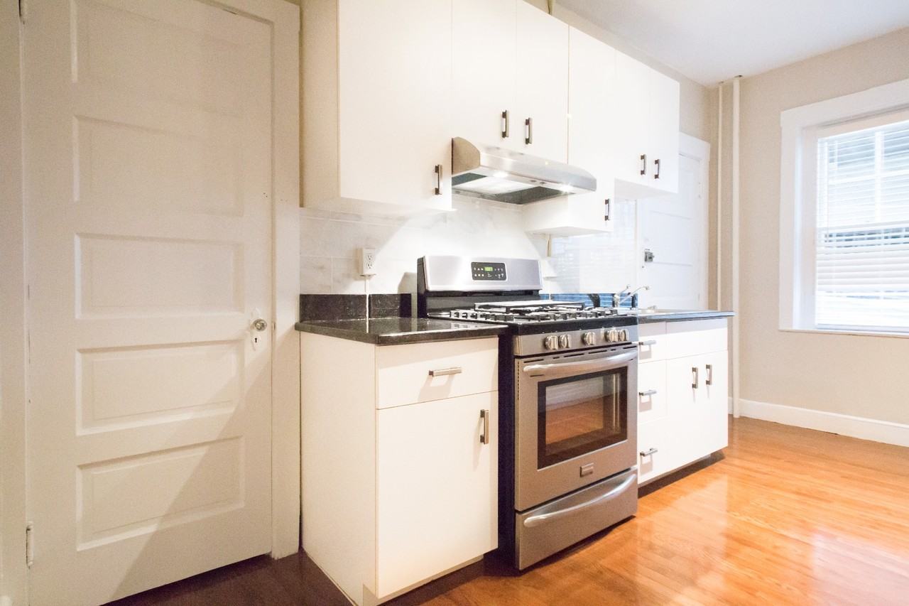 Winthrop Rd #3 - Photo 6 of 11