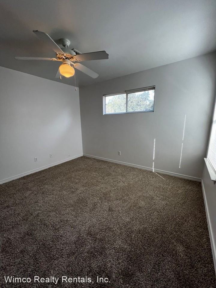 168 Alder Ave Se - Photo 2 of 13