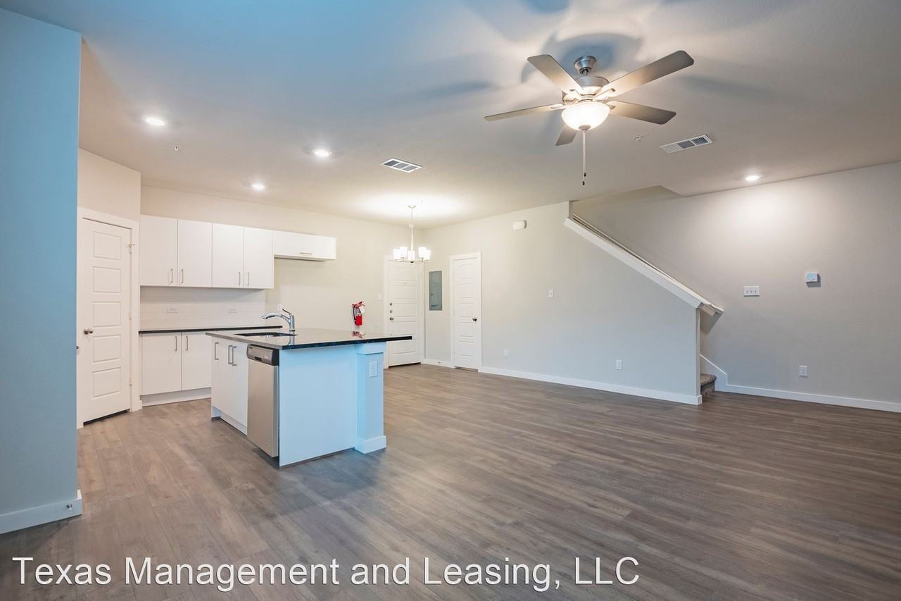 653 Wheatfield Dr - Photo 2 of 14