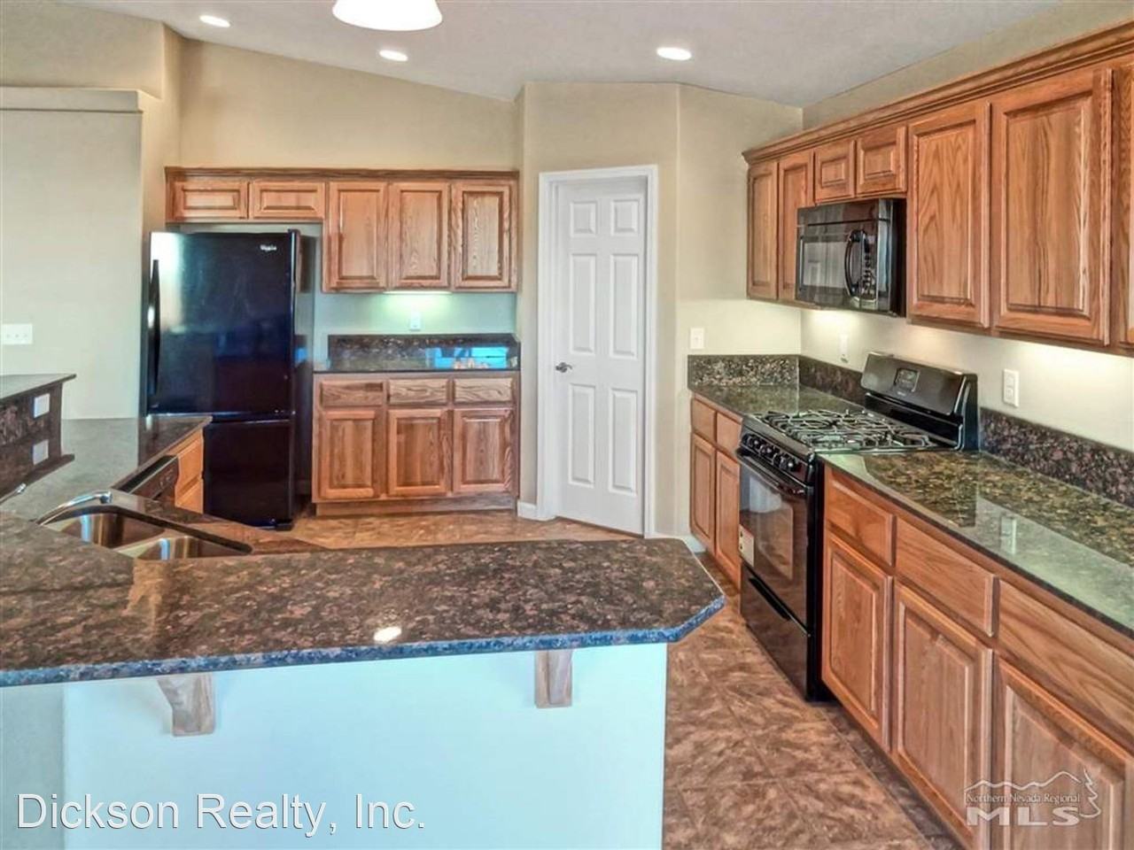 1869 Westward Ln - Photo 3 of 17