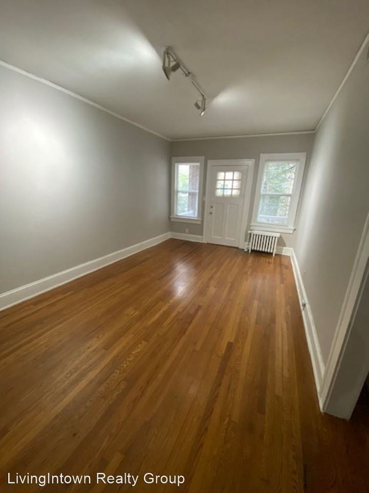 860 Briarcliff Road - Photo 3 of 4