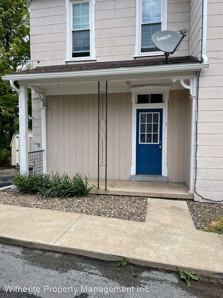 435 Willowbank St - Photo 2 of 14