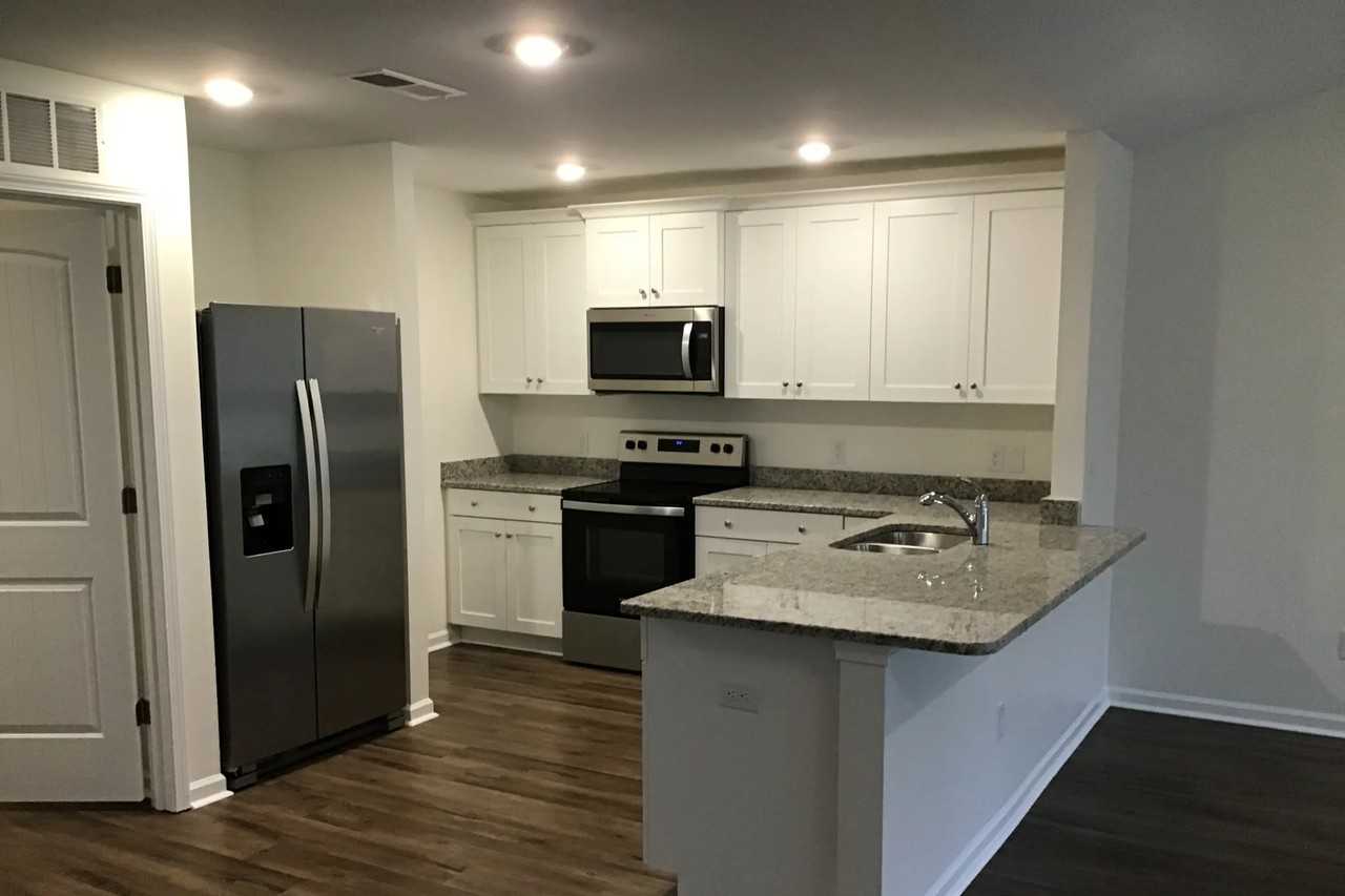 1397 John Swann St - Photo 3 of 18