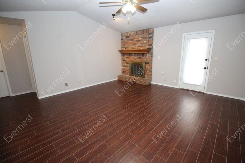11128 S Ash St - Photo 3 of 36