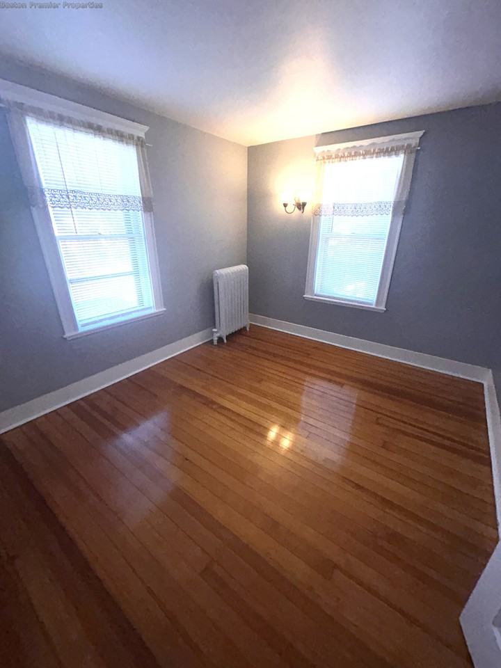 Hudson St - Photo 2 of 11