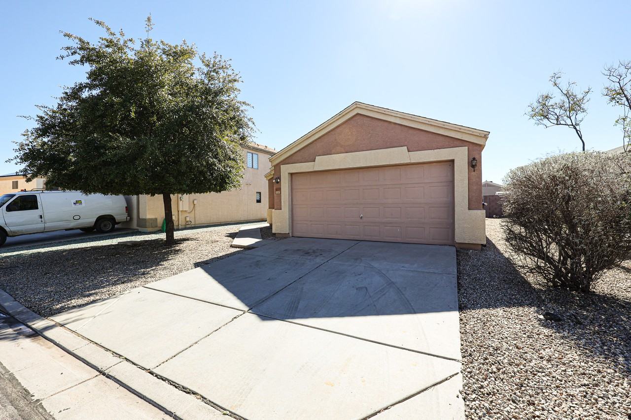 6817 E Quiet Retreat - Photo 2 of 24