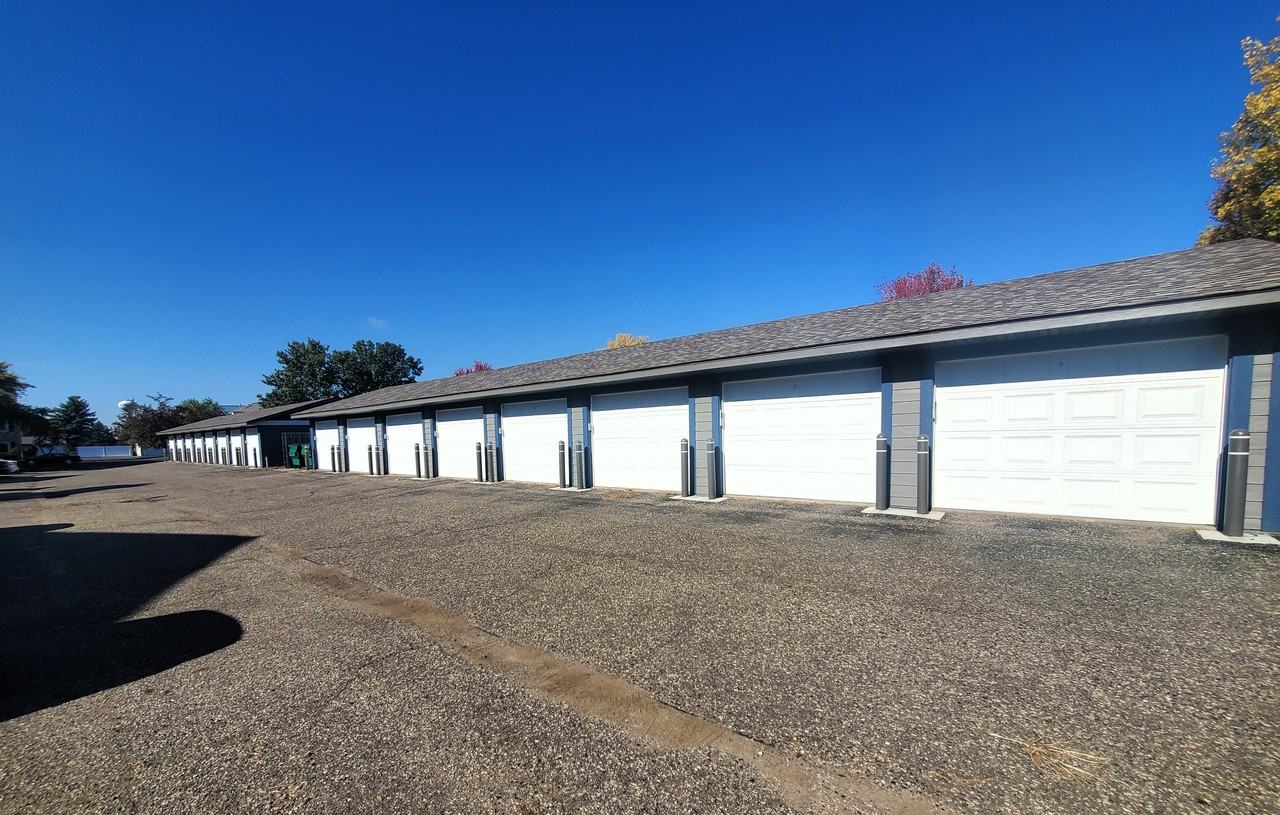 2208 Hanley Rd - Photo 3 of 3