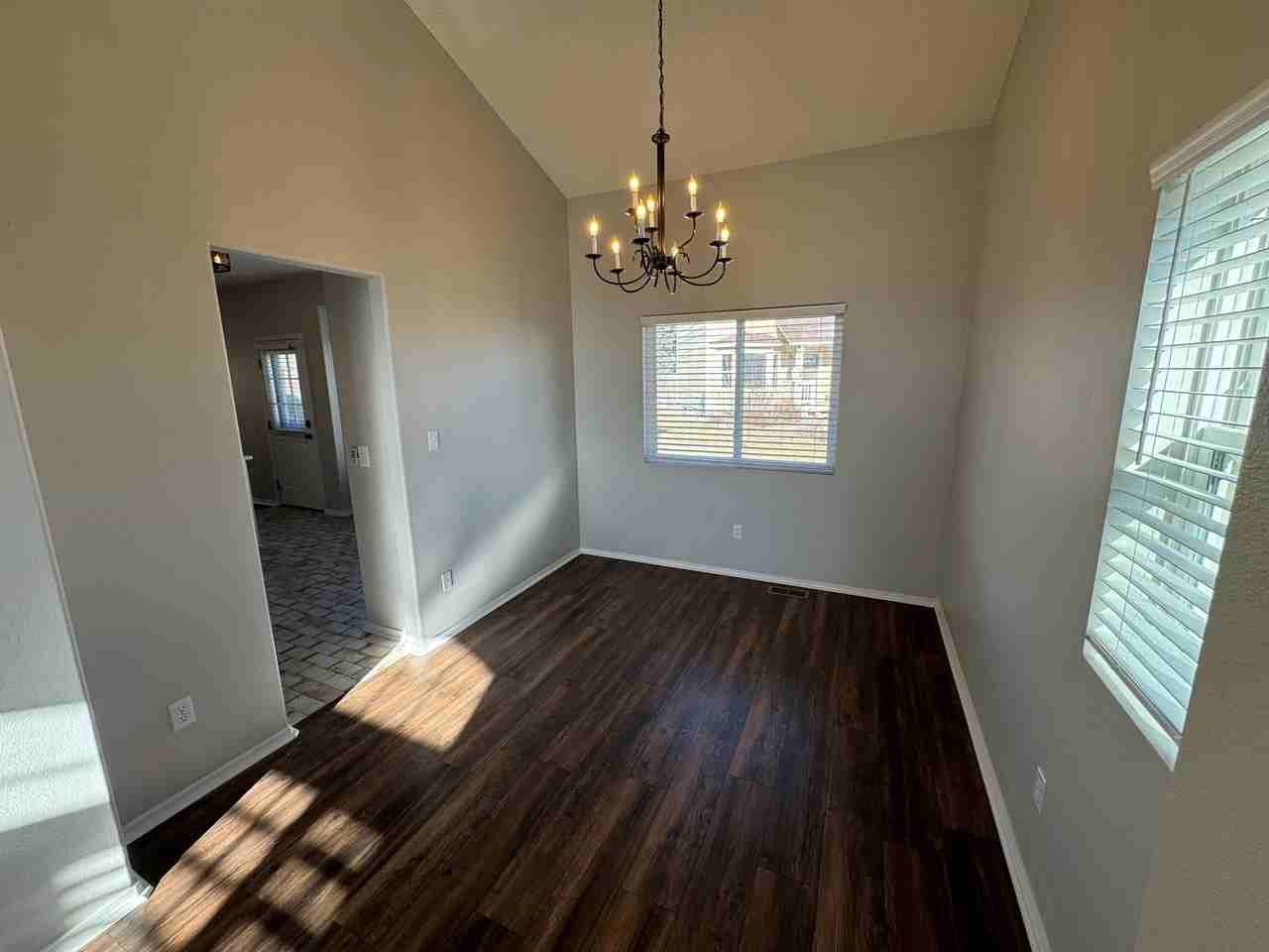 2435 Calistoga Dr - Photo 4 of 14