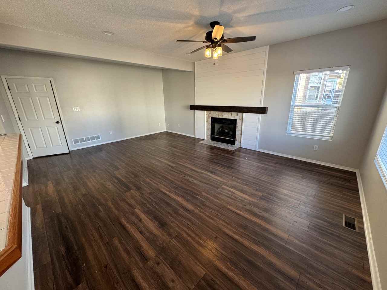 2435 Calistoga Dr - Photo 7 of 14