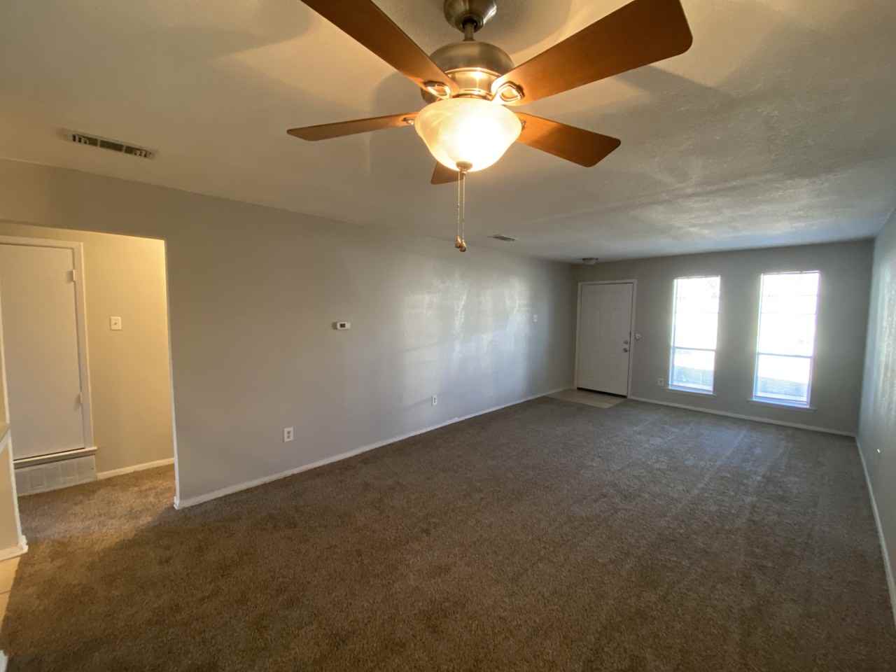 7728 Mary Dr - Photo 3 of 14