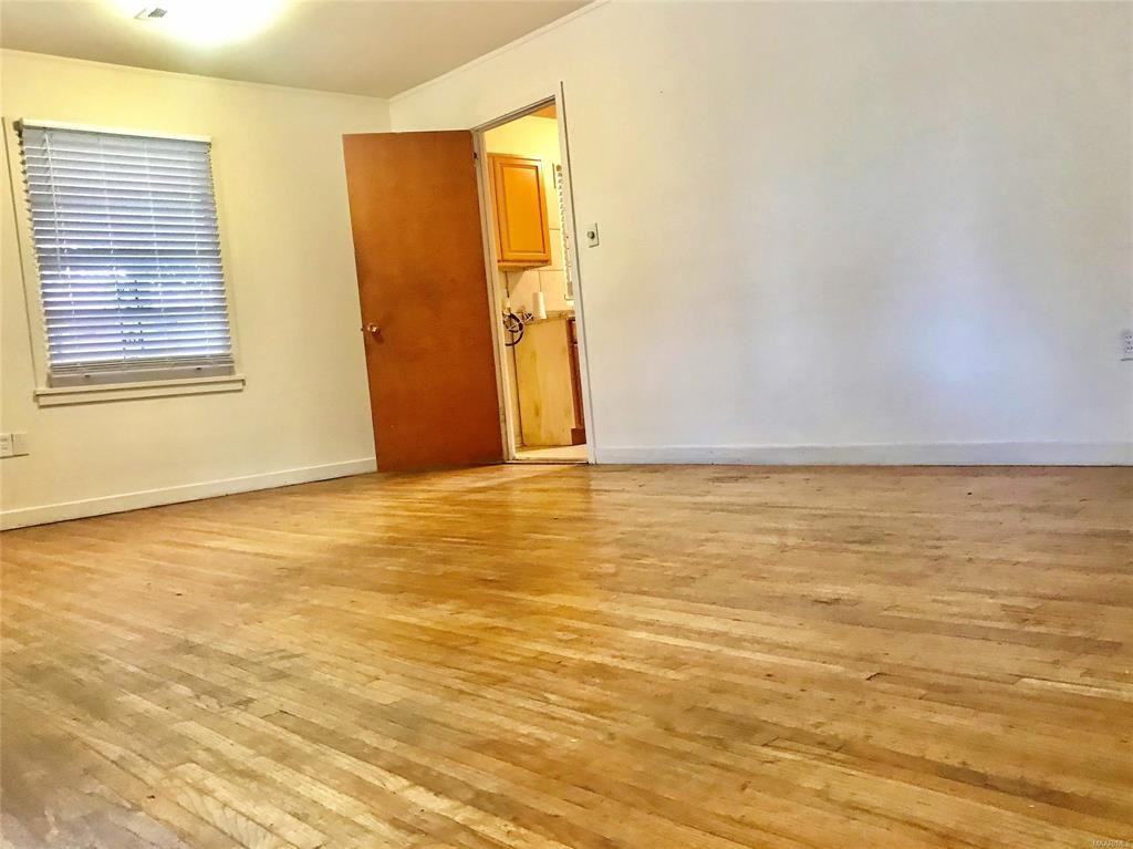 415 Capitol Parkway Ct - Photo 3 of 5