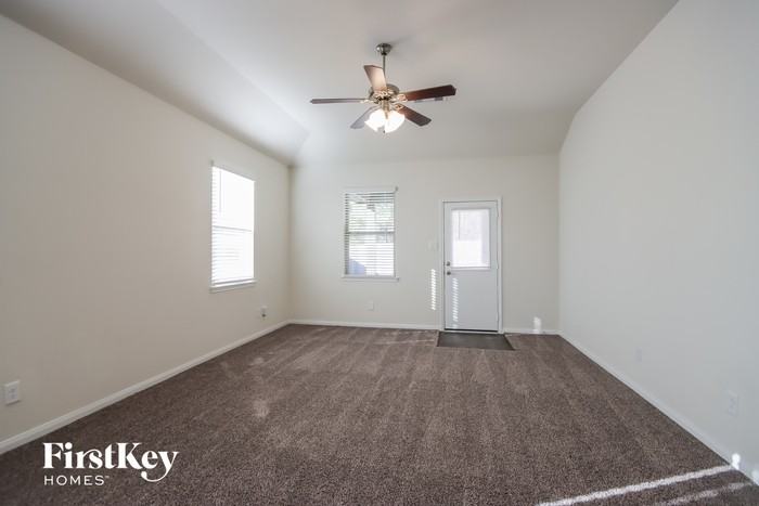 15700 Ty Cobb Ct - Photo 3 of 15