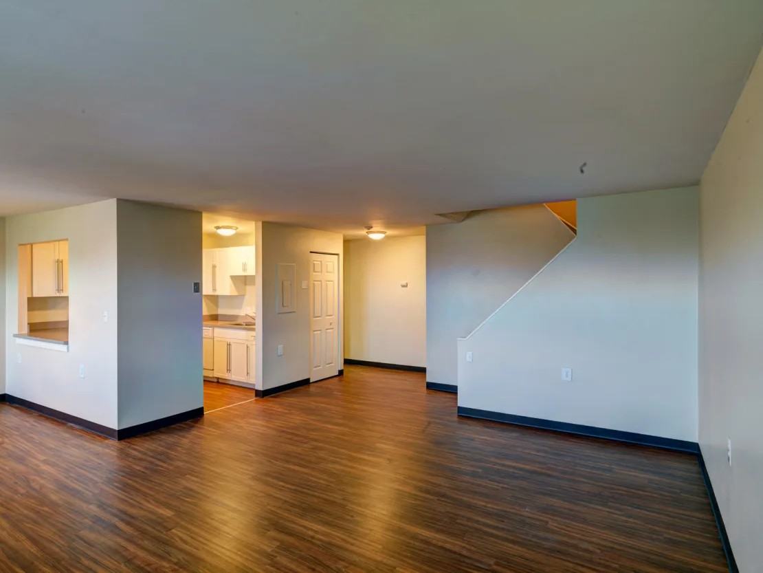 Chapman House - Photo 4 of 22