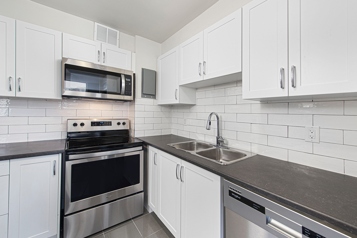 Tobermory Terrace Apartments 35 Tobermory Dr, Toronto, ON M3N 2R6