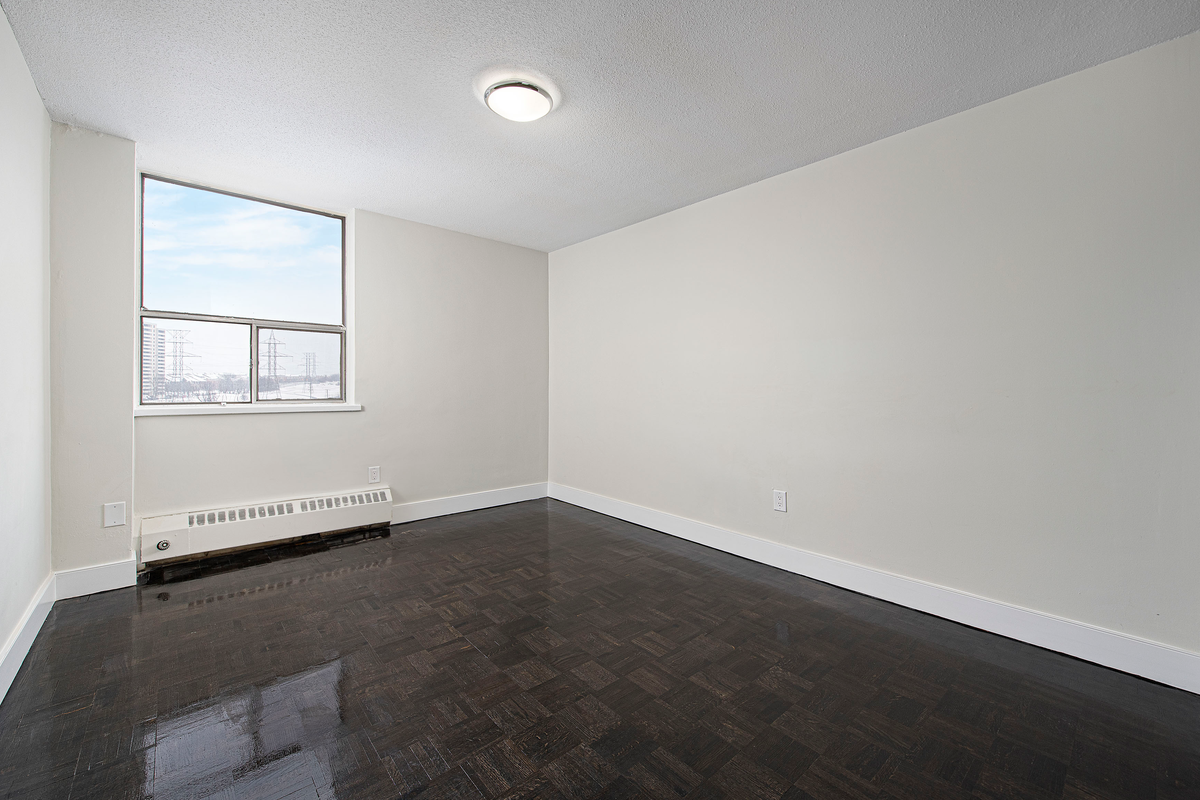 Tobermory Terrace Apartments 35 Tobermory Dr, Toronto, ON M3N 2R6