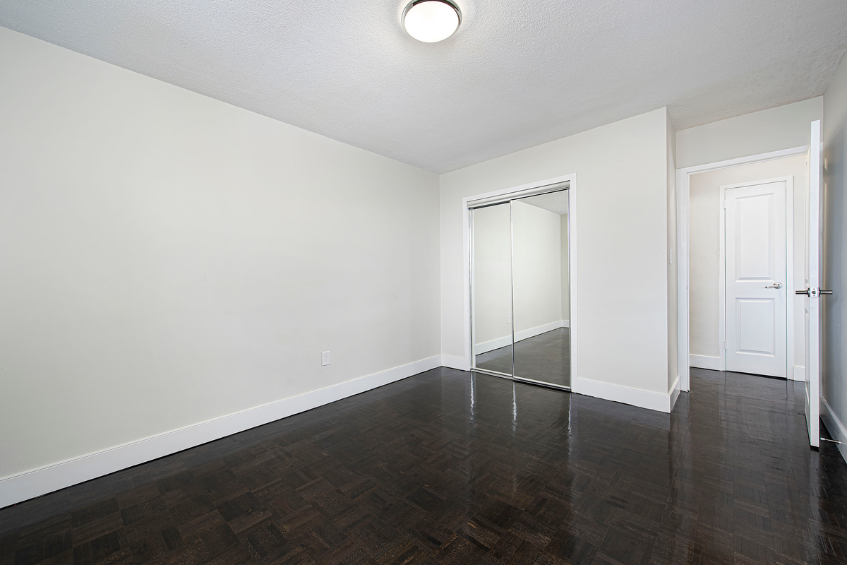 Tobermory Terrace Apartments 35 Tobermory Dr,