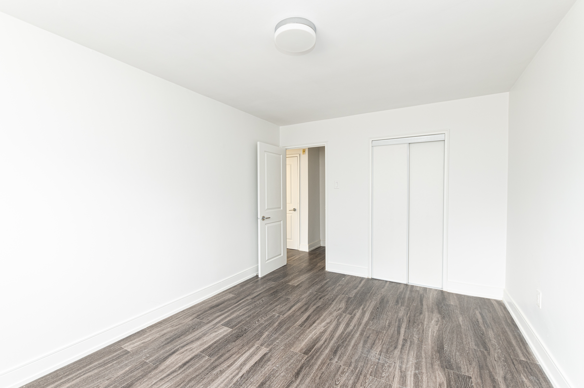 135 Connaught Avenue & 543 Mornington Avenue - Photo 5 of 9