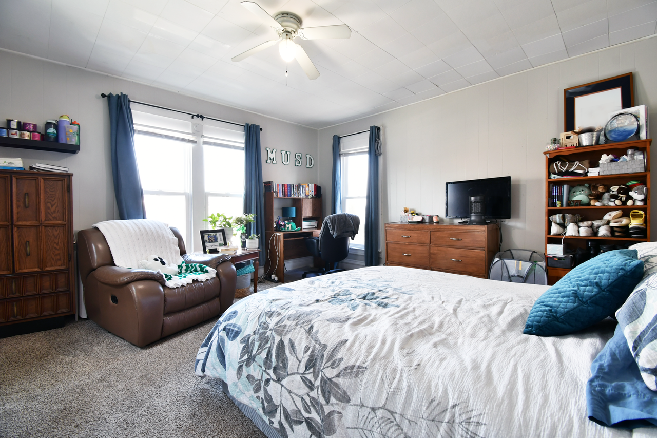 1837 6th Ave #1 - Photo 6 of 18