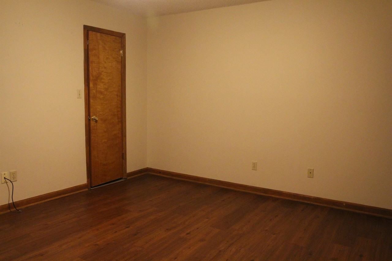 171 Winding Way #C - Photo 6 of 11