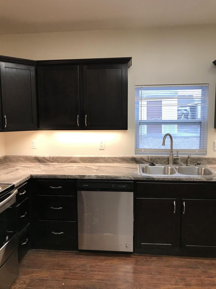 36 Limit St #36LIMITST - Photo 2 of 10