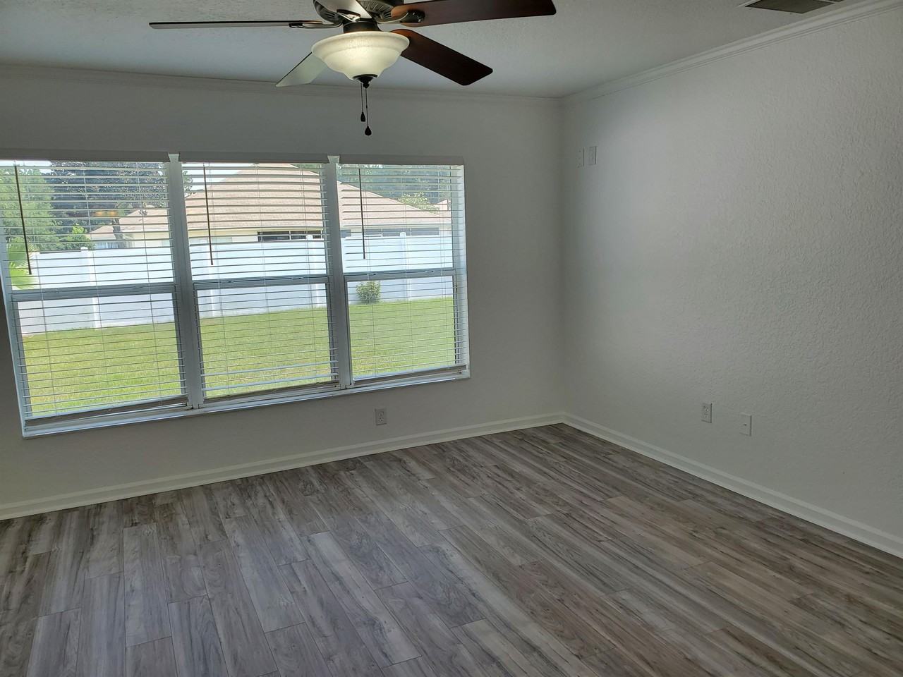 5521 Sw 43rd St #1 - Photo 3 of 11