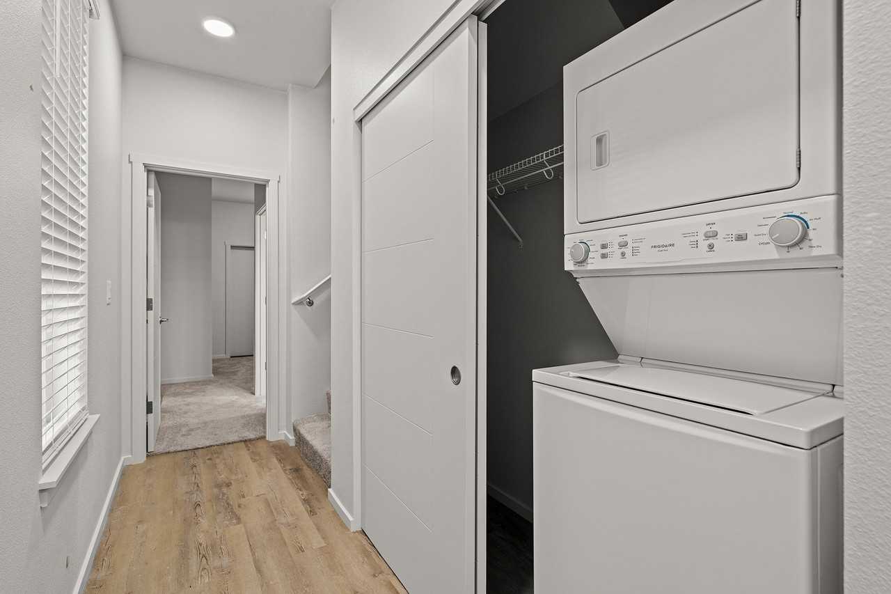 Fir Grove Townhomes - Photo 7 of 28