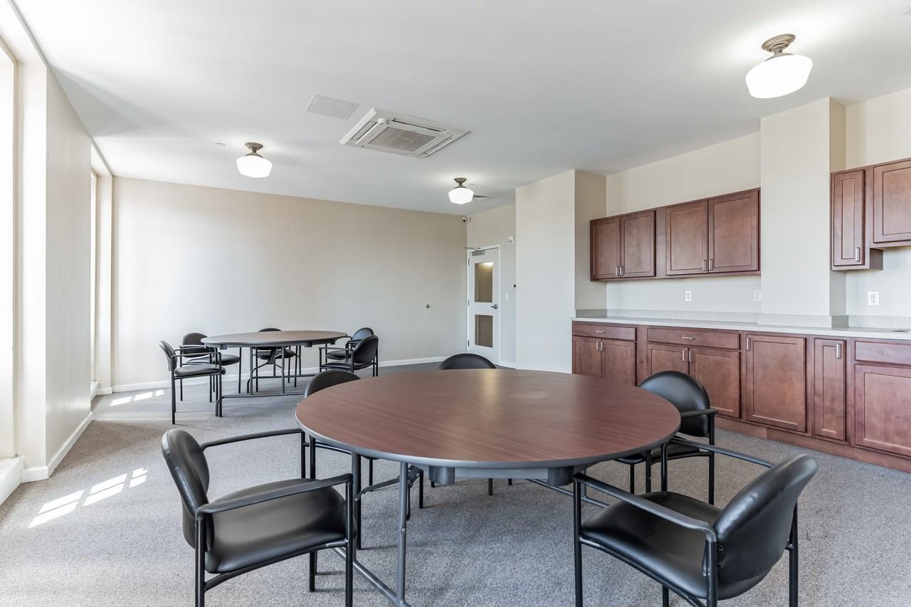 13 State Street Apartments - Photo 3 of 12