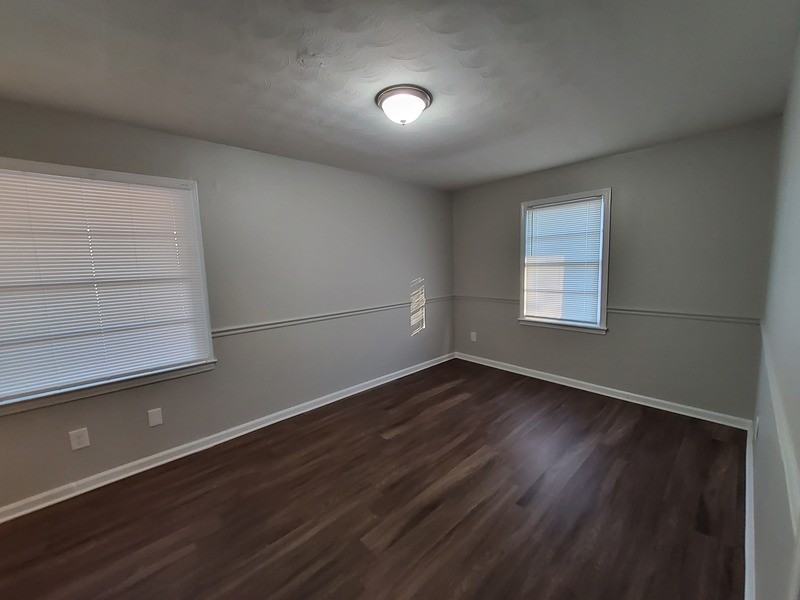 2400 Perry Cv - Photo 3 of 19