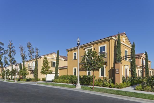 Cadenza Rental Townhomes - Photo 3 of 18