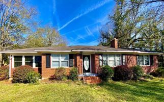 featured image of 3870 Hog Mountain Rd