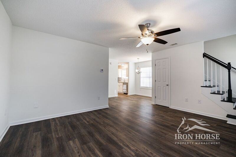 1305 Cedar Shoals Dr #401 - Photo 2 of 17