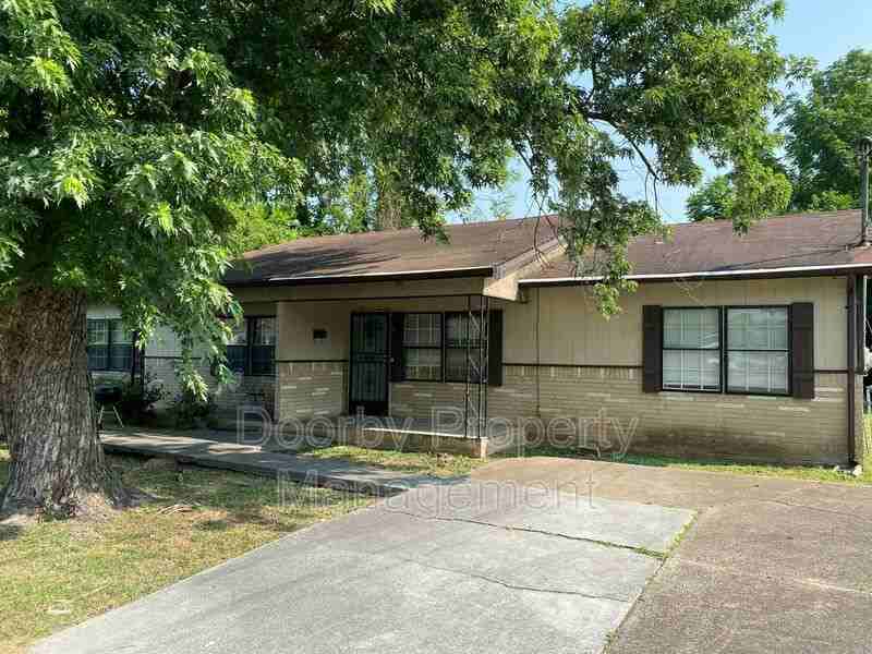 1715 Jackson St - Photo 3 of 23