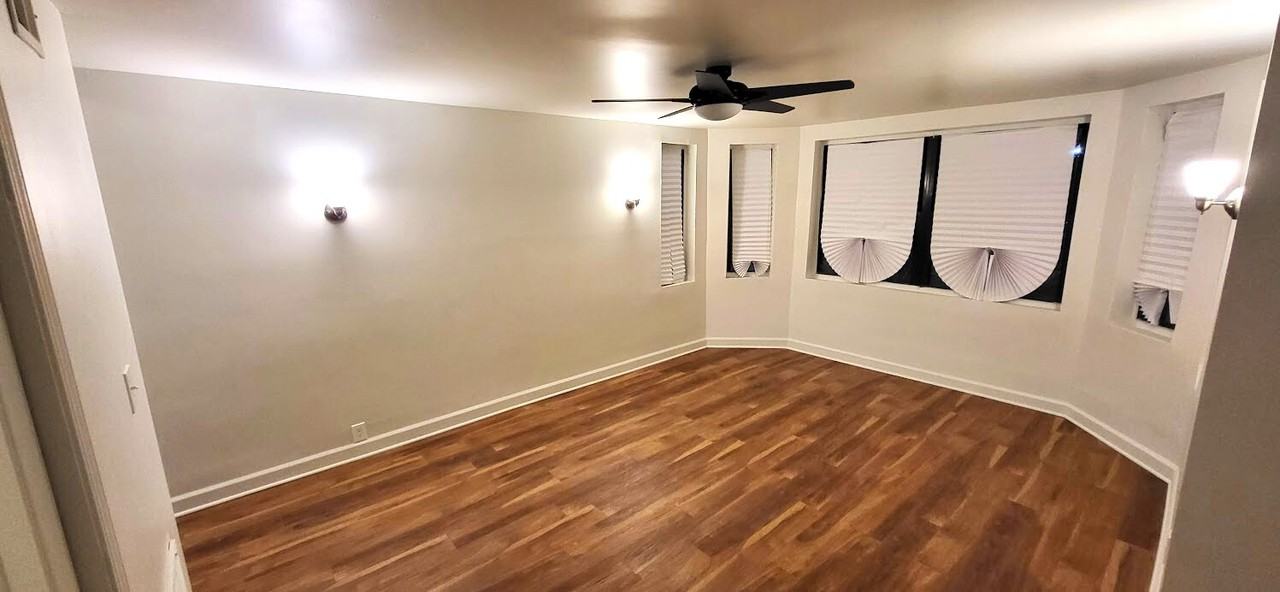 8101 South Loomis Boulevard - Photo 3 of 18