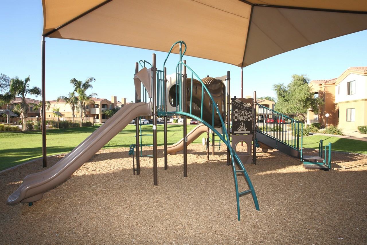 Hampton Square - Photo 2 of 23